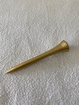 Bild von Goldtrompete aus Holz